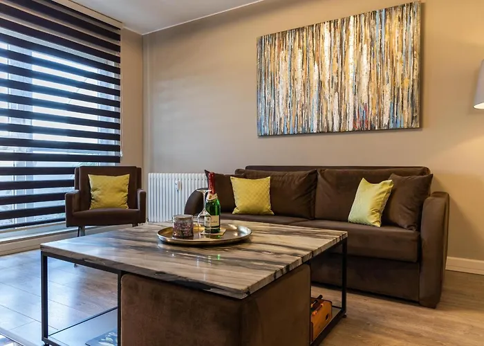 Luxuswohnung mit Tiefgarage in Nähe Messe-BMW-Porsche-DHL-Flughafen